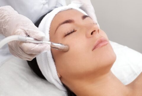 Microdermabrasion treatment